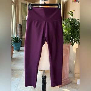 ALO high waisted cropped leggings, size M.